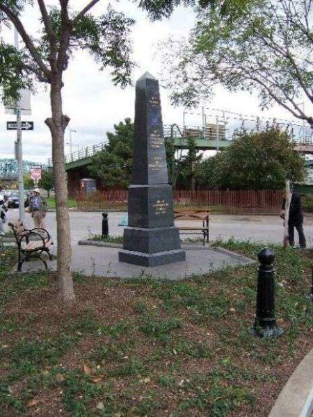 369TH INFANTRY REGIMENT MEMORIAL