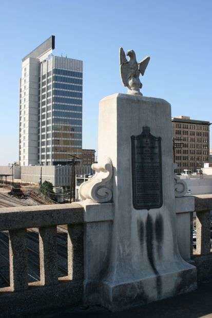 THE RAINBOW VIADUCT WAR MEMORIAL PLAQUE A SIDE