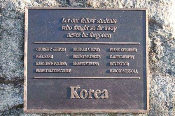 WATSONVILLE UNION HIGH SCHOOL VETERANS MEMORIAL PLAQUE D