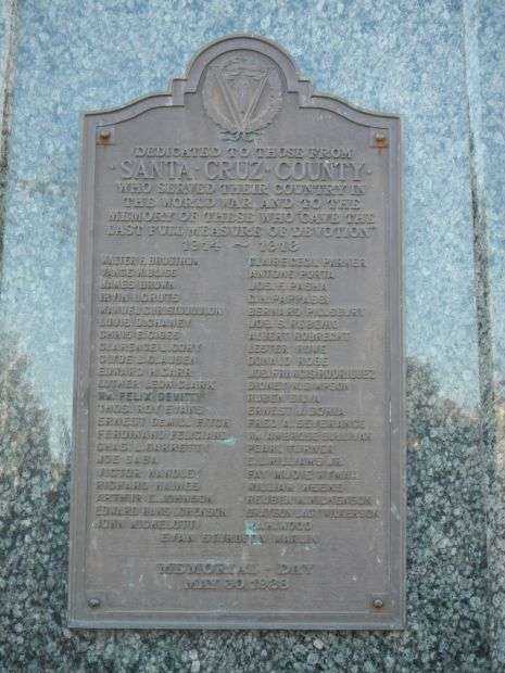 SANTA CRUZ COUNTY WORLD WAR MEMORIAL PLAQUE