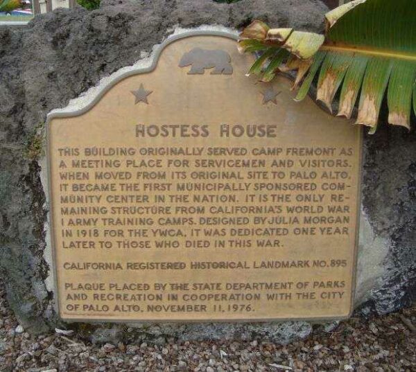 HOSTESS HOUSE WAR MEMORIAL BUILDING PLAQUE