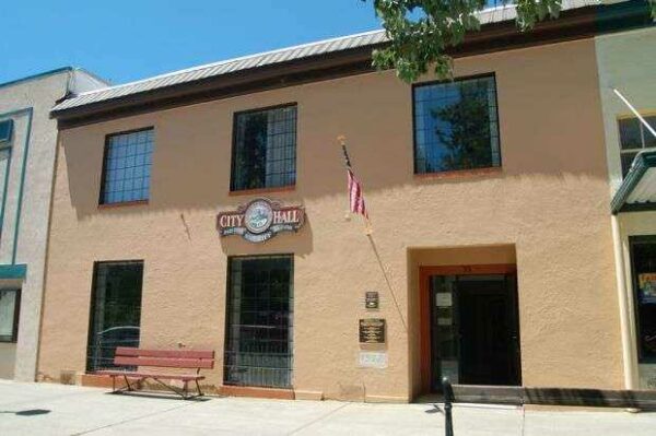 AMERICAN LEGION POST 192 MEMORIAL HALL