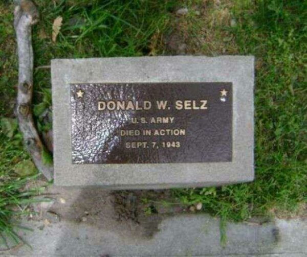 DONALD W. SELZ WAR MEMORIAL TREE PLAQUE