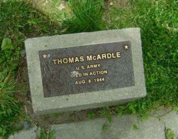 THOMAS MCARDLE WAR MEMORIAL TREE PLAQUE