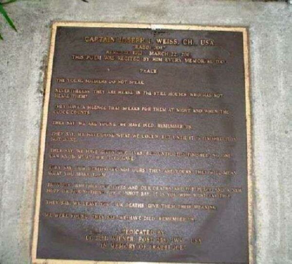 CAPTAIN JOSEPH I. WEISS WAR MEMORIAL TREE PLAQUE
