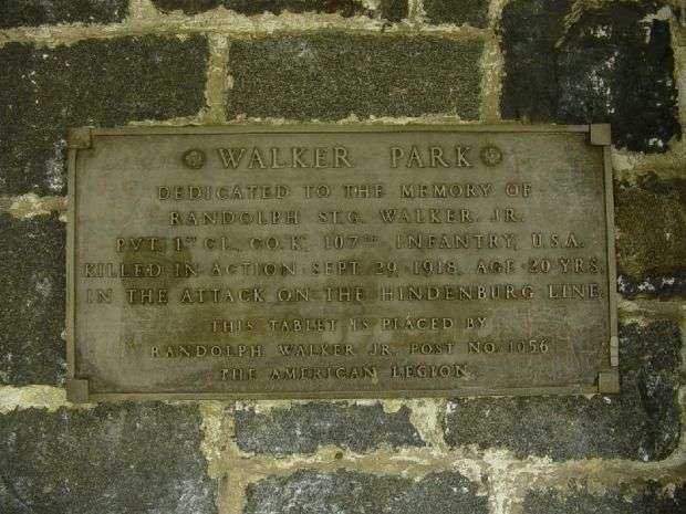 WALKER PARK MEMORIAL PLAQUE