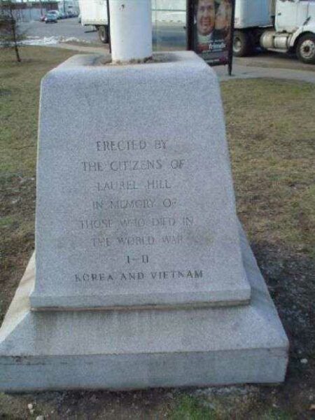 LAUREL HILL WAR MEMORIAL FLAGSTAFF BASE