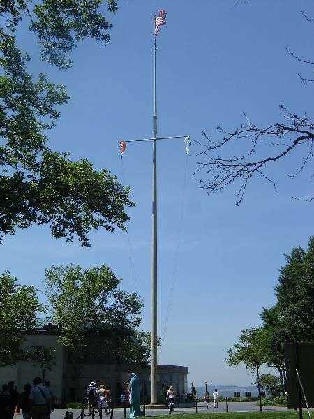 U.S. MARINE CORPS FLAGSTAFF MEMORIAL
