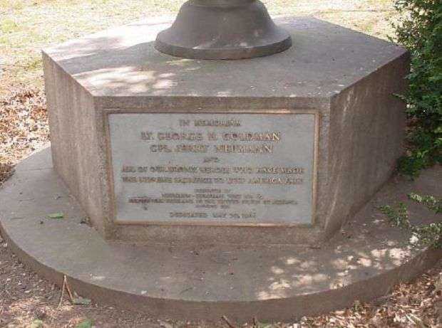 NEUMANN-GOLDMAN WAR MEMORIAL FLAGSTAFF PLAQUE