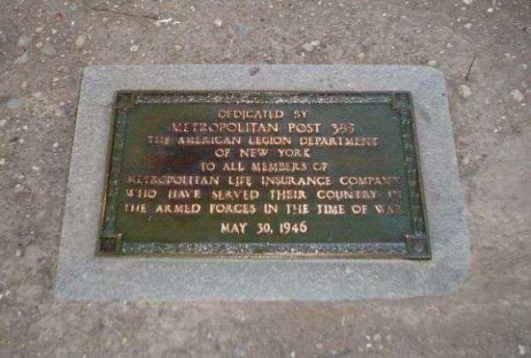 METROPOLITAN POST 385 MEMORIAL TREE PLAQUE