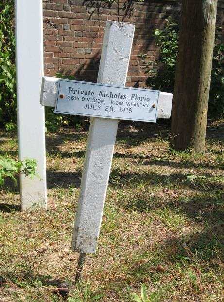 PRIVATE NICHOLAS FLORIO WAR MEMORIAL CROSS