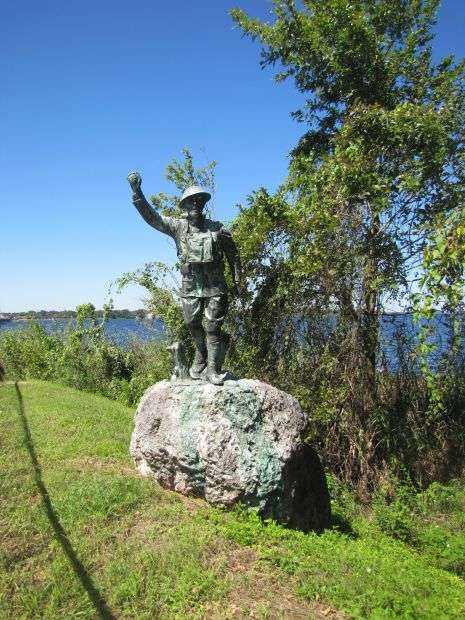 THE SPIRIT OF THE AMERICAN DOUGHBOY PALATKA MEMORIAL BRIDGE STATUE D