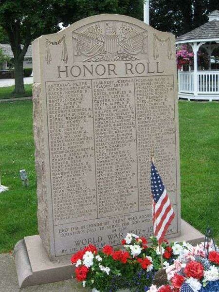 EAST LYME WORLD WAR HONOR ROLL MEMORIAL