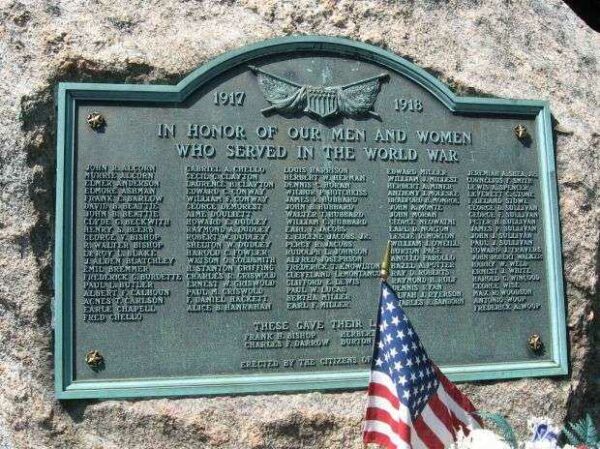 GUILFORD WORLD WAR MEMORIAL PLAQUE