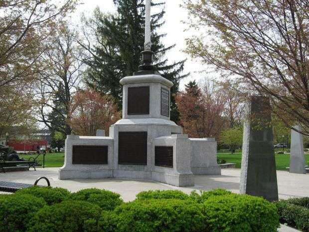 TORRINGTON VETERANS MEMORIAL