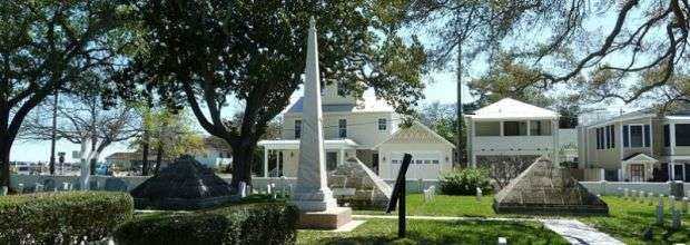DADE PYRAMIDS INDIAN WARS MEMORIALS