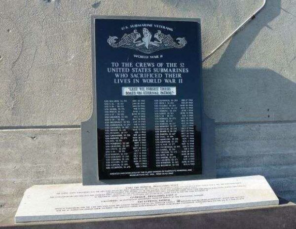 BOATS ON ETERNAL PATROL WAR MEMORIAL PLAQUE