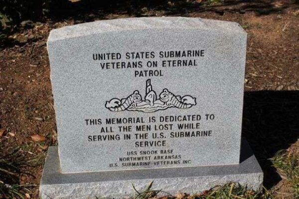 FAYETTEVILLE U.S. SUBMARINE SERVICE WAR MEMORIAL