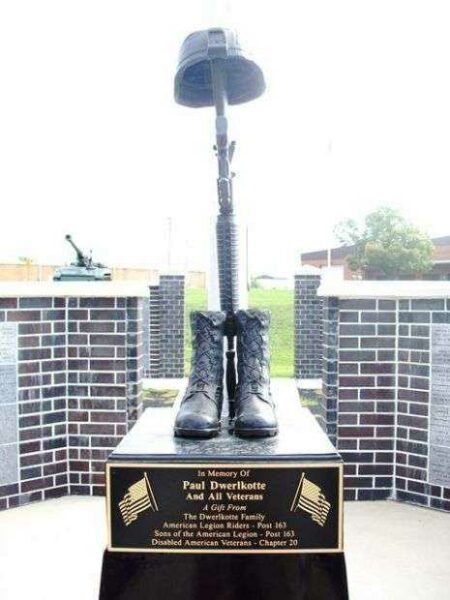 MARSHALL COUNTY VETERANS MEMORIAL BATTLEFIELD CROSS