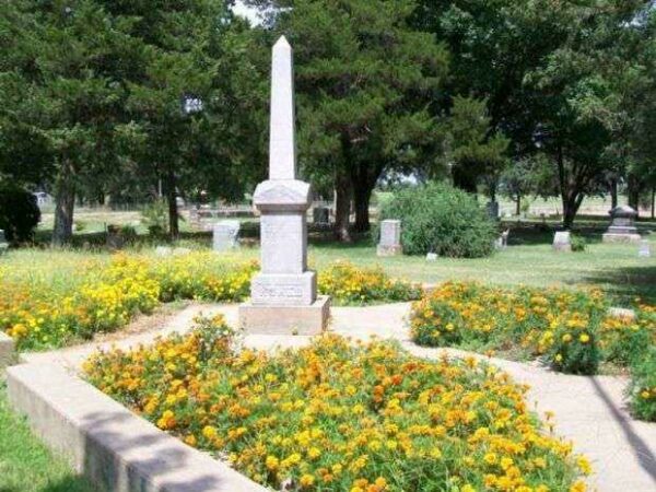 HALSTEAD CIVIL WAR MEMORIAL