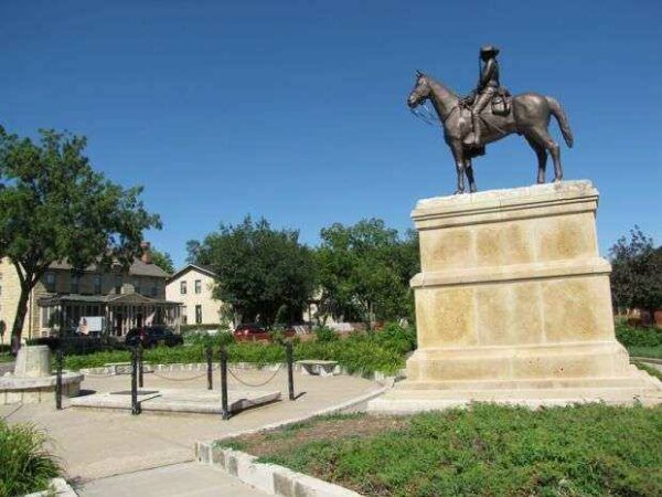 UNITED STATES CAVALRY MEMORIAL RIGHT SIDE