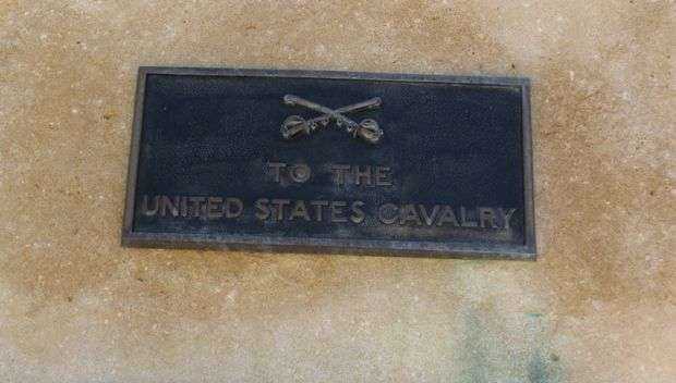 UNITED STATES CAVALRY MEMORIAL PLAQUE B