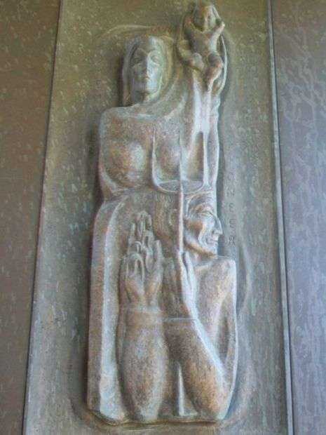 WORLD WAR II MEMORIAL CAMPANILE DOOR RELIEF PIONEER/HOMEMAKER