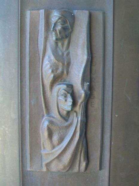 WORLD WAR II MEMORIAL CAMPANILE DOOR RELIEF COURAGE