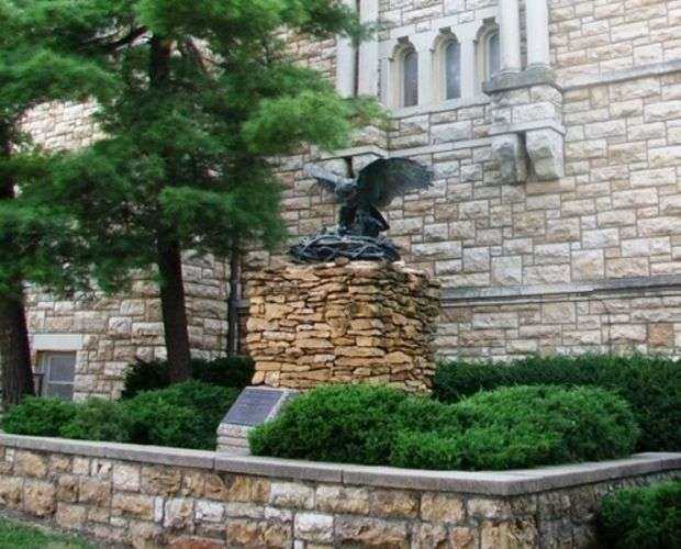 THE VICTORY EAGLE MEMORIAL