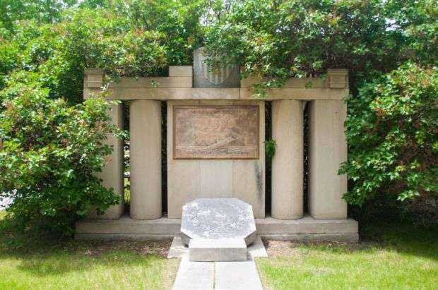 BOTTINEAU FOUR CHAPLAINS WAR MEMORIAL