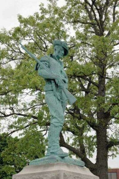 THE HIKER NIAGARA FALLS NY MEMORIAL