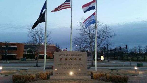 ST. PETERS MISSOURI VETERANS MEMORIAL