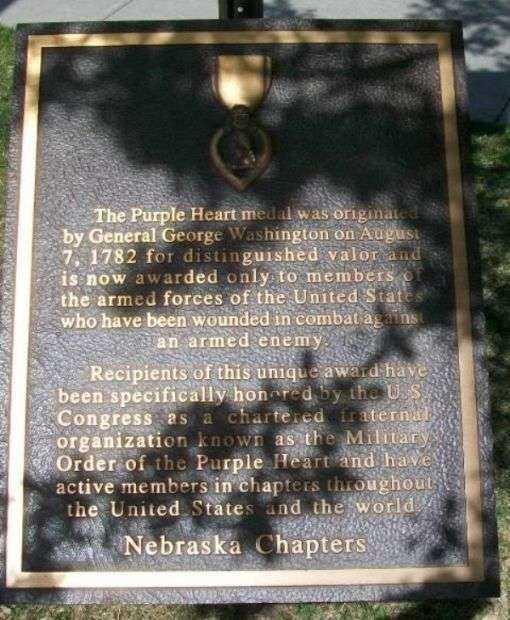 THE PURPLE HEART MEMORIAL PLAQUE