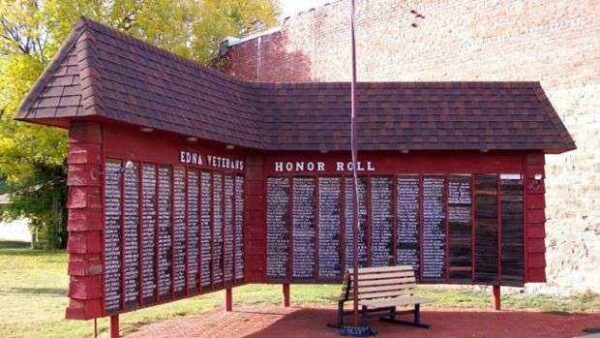 LABETTE COUNTY VETERANS HONOR ROLL MEMORIAL