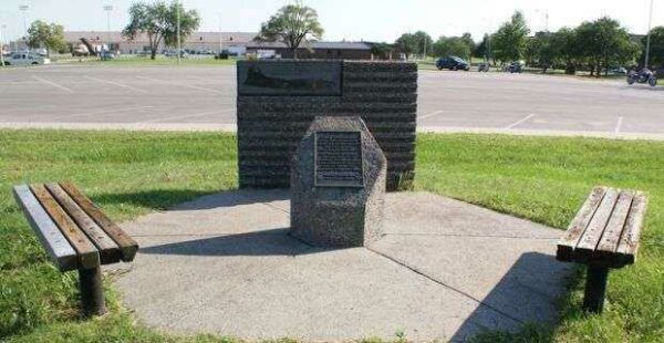 351ST BOMBARDMENT GROUP MEMORIAL
