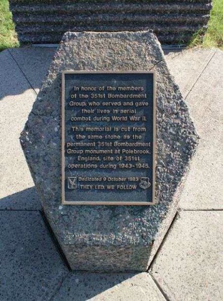 351ST BOMBARDMENT GROUP MEMORIAL PLAQUE