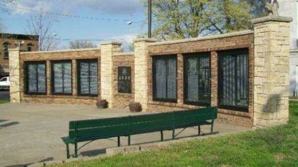 DADE COUNTY VETERANS MEMORIAL