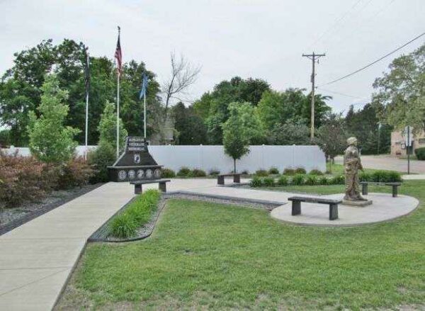 KINGSTON VETERANS MEMORIAL