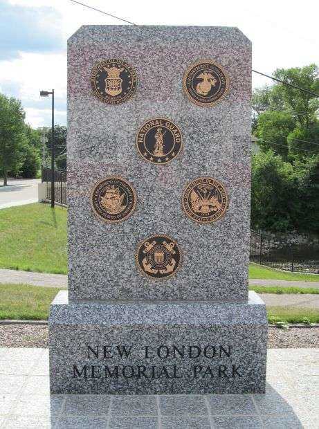 NEW LONDON MEMORIAL PARK ENTRANCE STONE