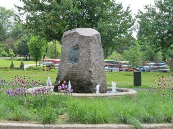 PEAVEY FOUNTAIN WORLD WAR I MEMORIAL