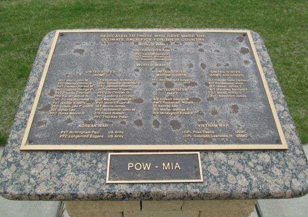 HASTINGS WAR VETERANS MEMORIAL PLAQUE