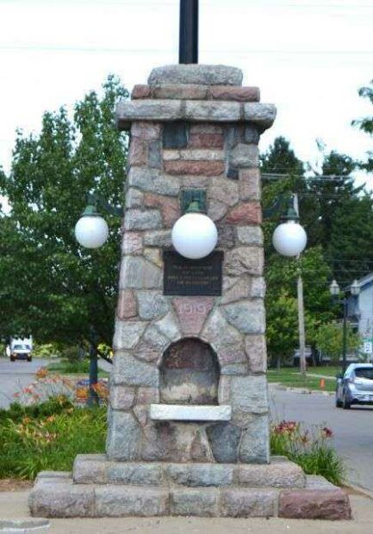 DOWAGIAC WORLD WAR I MEMORIAL