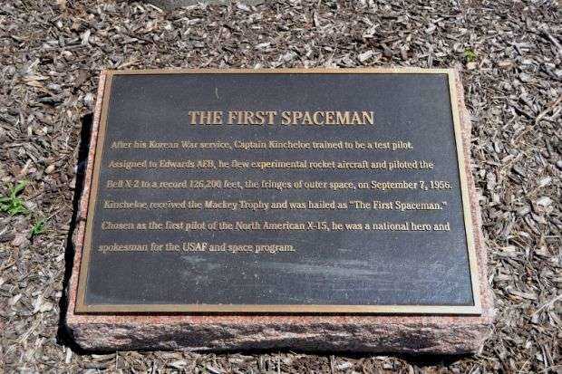 CAPTAIN KINCHELOE MEMORIAL PLAQUE C