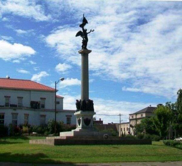 TOWN OF OSWEGATCHIE SOLDIERS AND SAILORS MEMORIAL