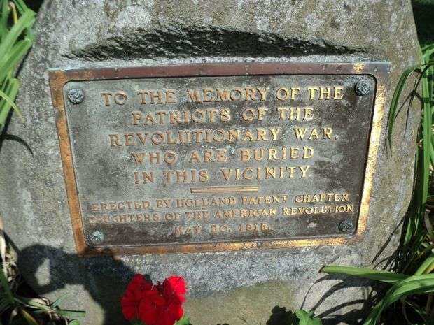 HOLLAND PATENT REVOLUTIONARY WAR MEMORIAL