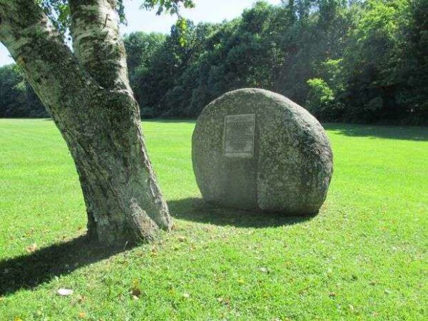 136TH NEW YORK INFANTRY WAR MEMORIAL BACK