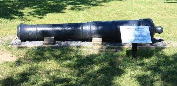 SMOOTHBORE MUZZLE LOADER CANNON MEMORIAL