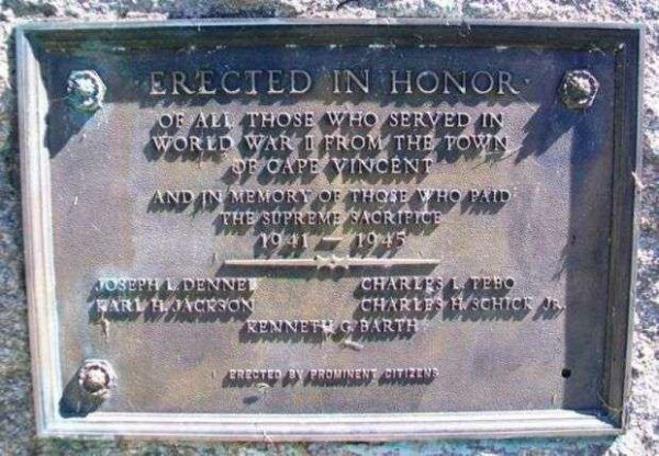 TOWN OF CAPE VINCENT WORLD WAR II MEMORIAL PLAQUE