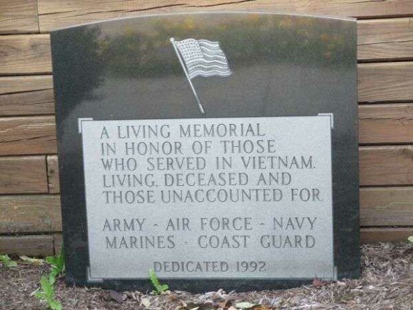EAST BETHANY VIETNAM WAR MEMORIAL