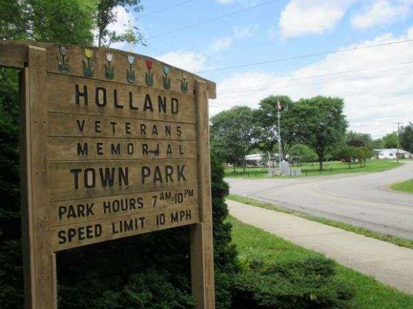HOLLAND VETERANS MEMORIAL TOWN PARK